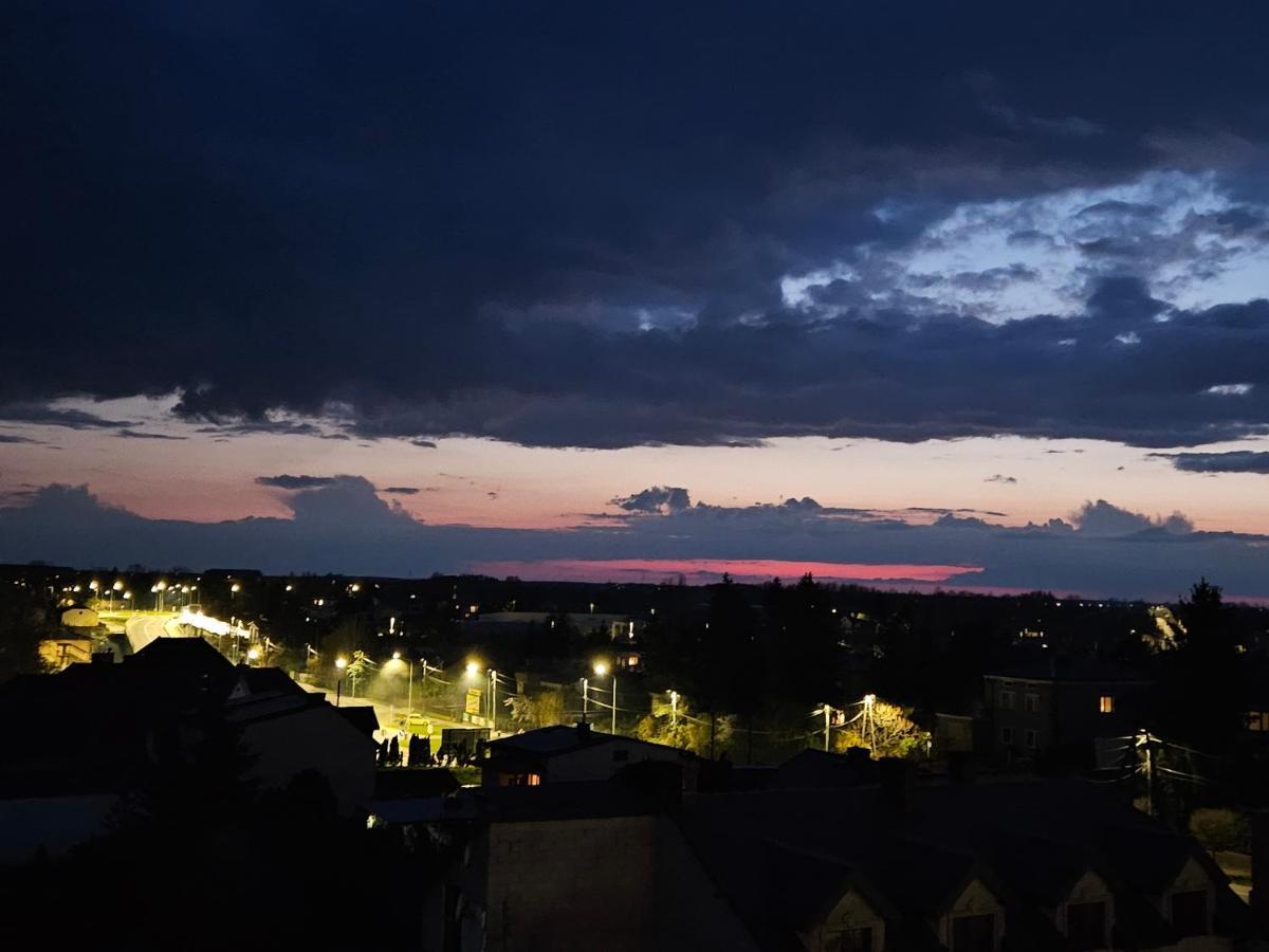 Sloneczny Apartament Warka Exteriör bild